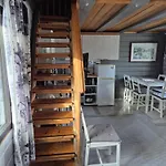 木屋 Ruka Mustalampi Satakieli Moekki 5 库萨莫