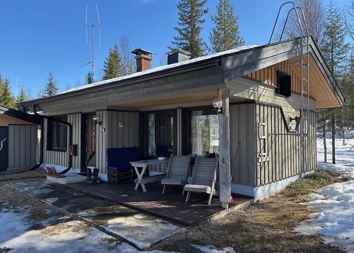 Ruka Mustalampi Satakieli Moekki 5 库萨莫