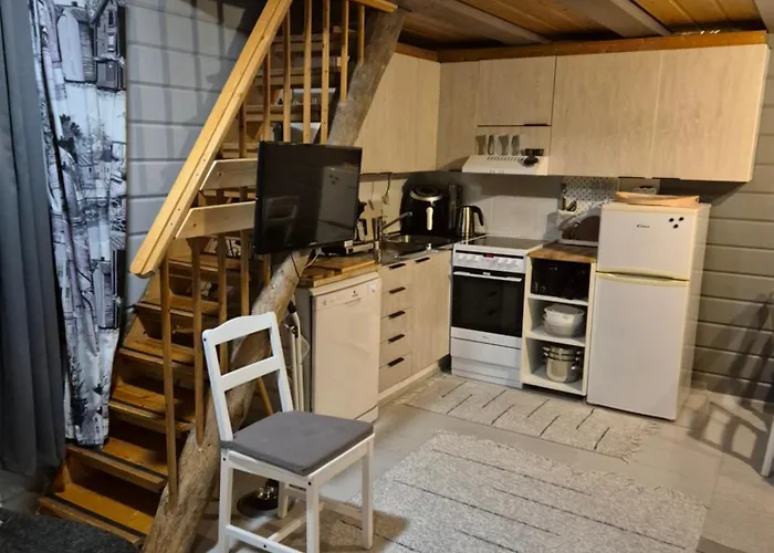 Ruka Mustalampi Satakieli Moekki 5 בקתה